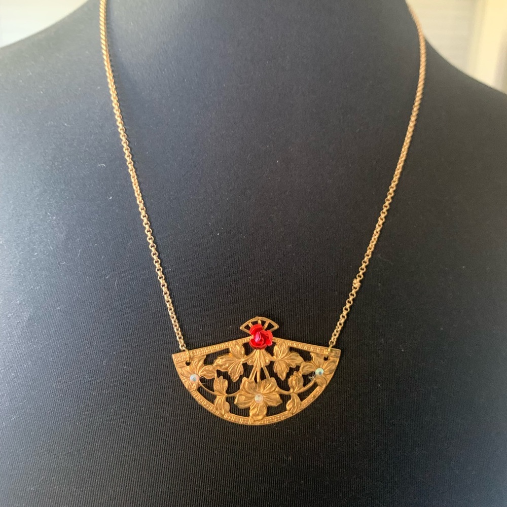 Necklace fan brass filigree